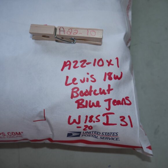 Levi's Women's Plus Size 18W Bootcut Jeans Stretch Mid-Rise Western Rodeo NWT - Picture 14 of 14